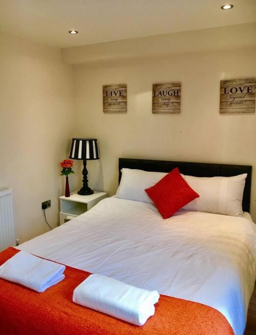 One Bedroom Flat In Central London Bagian luar foto
